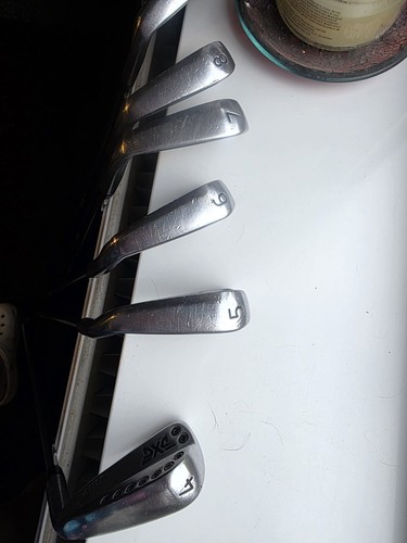 Right handed golf club - right-handed, set